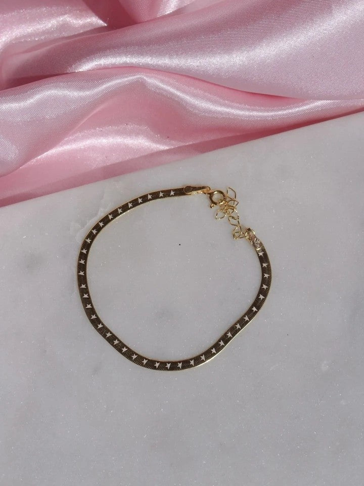 Patterned Flat Bracelet 925 Silver