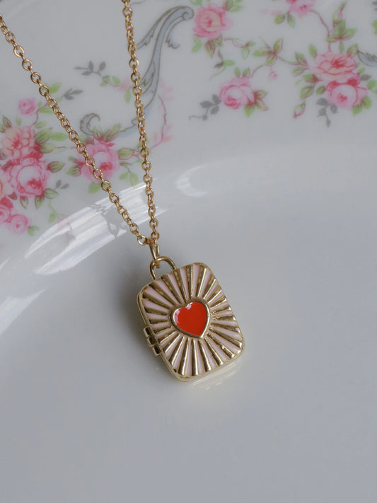 White Heart Of The Sky Personalized Photo Locket Necklace