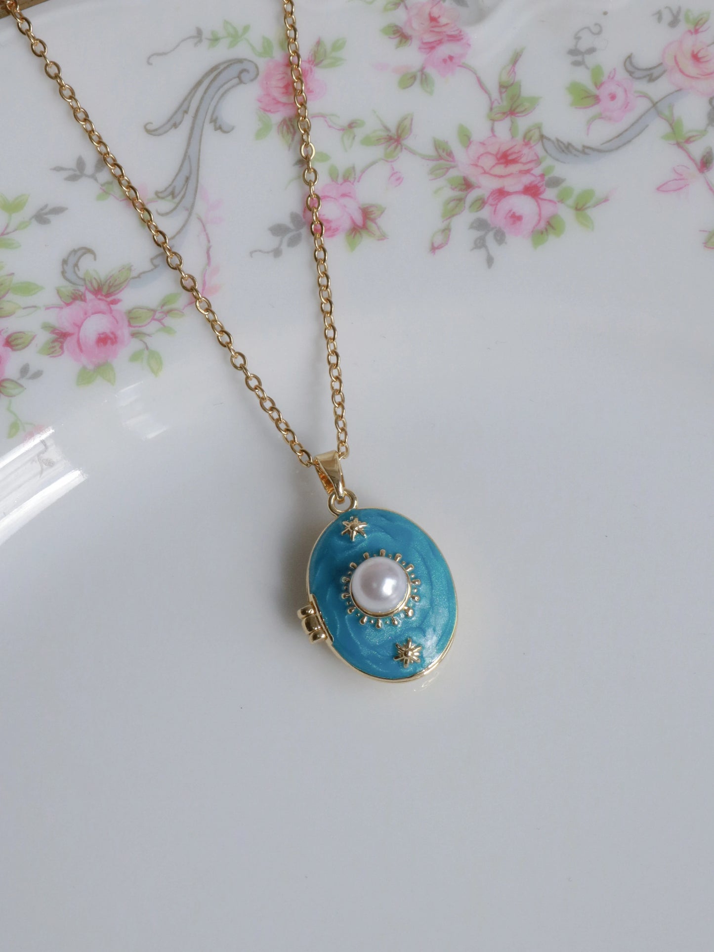 Blue Pearl Radiance Personalized Photo Locket Necklace