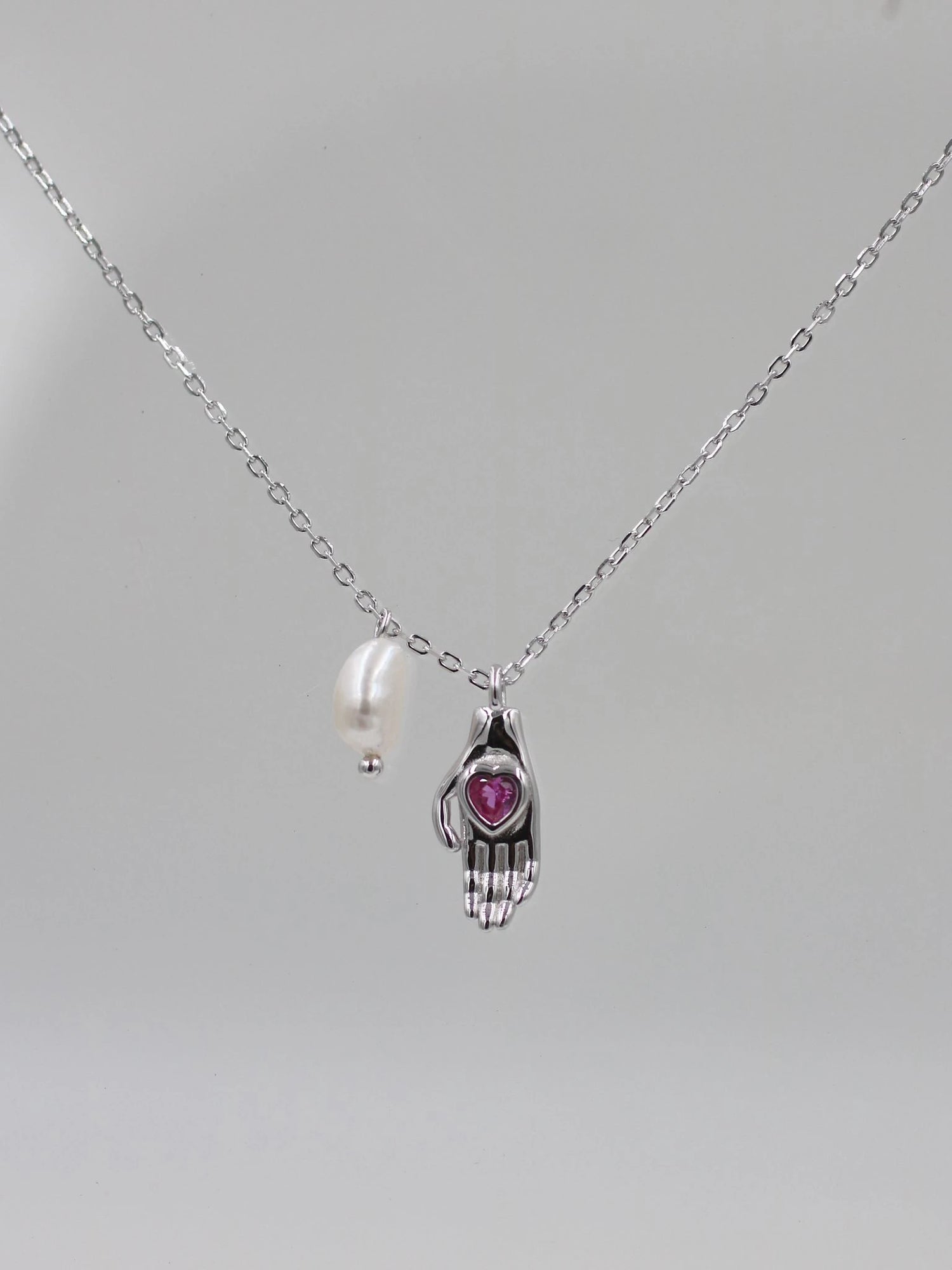 Pearly Fatimas Lovely Hand 925 Silver Necklace