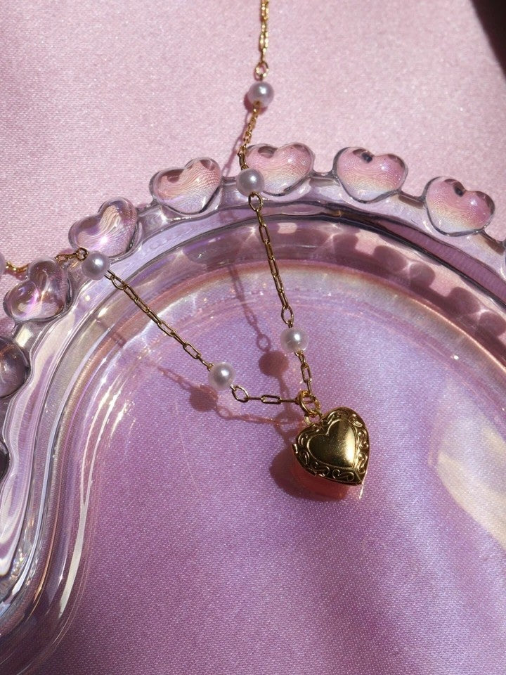 Minimal Pearl-Covered Heart Necklace