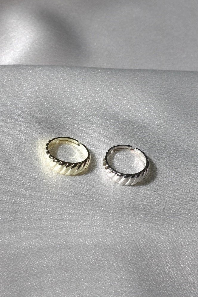 Burgundy 925 Silver Ring