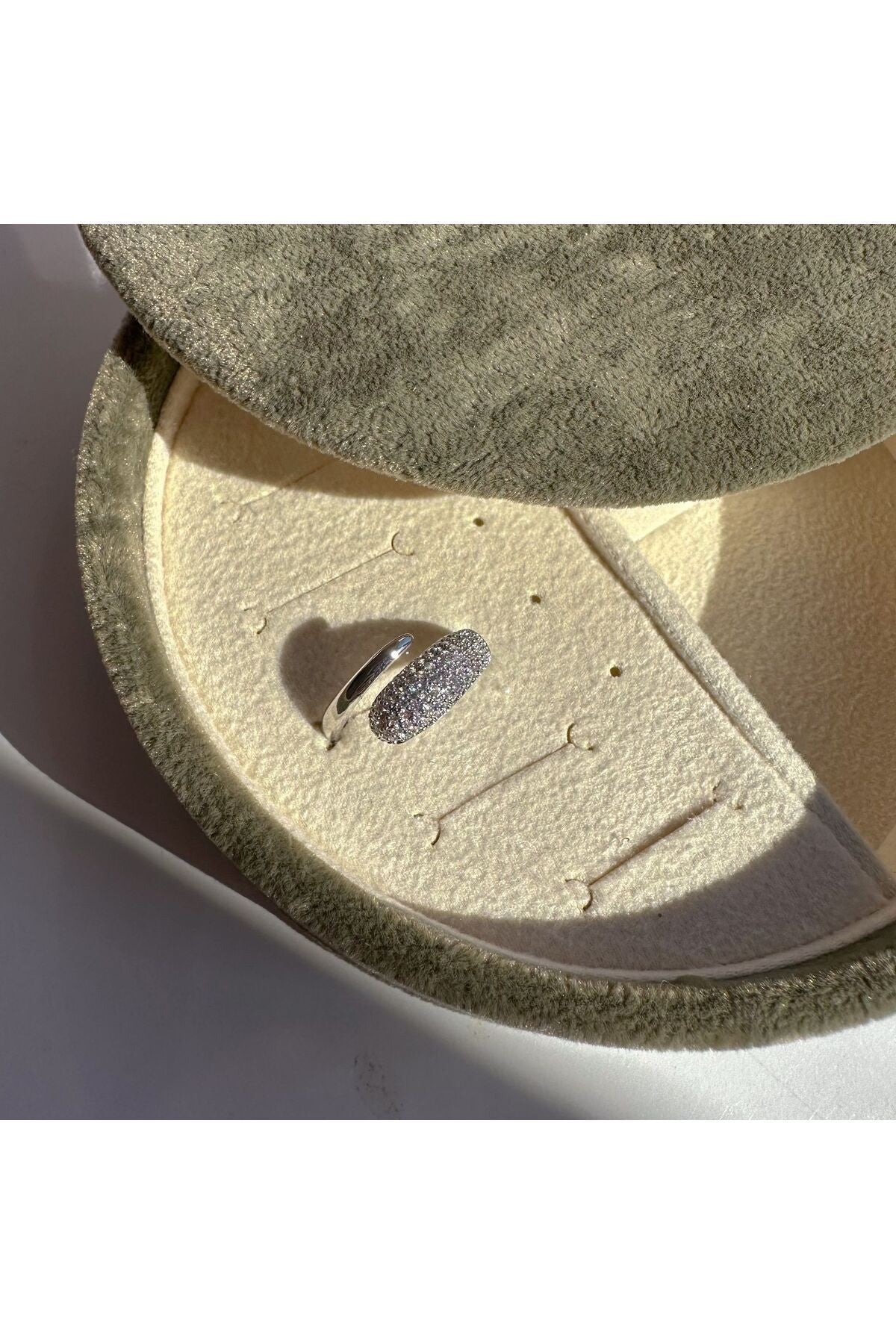 Zircon Stone Drop Ring