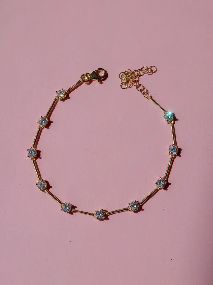 925 Silver Bracelet With Diamond Stone