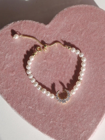 Moonlight Pearl Elevator Bracelet