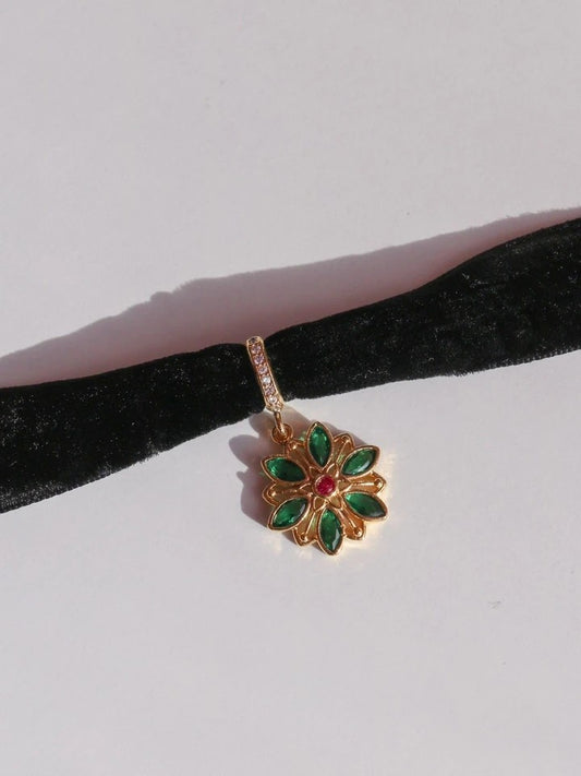 Anna / Anastasia Velvet Choker