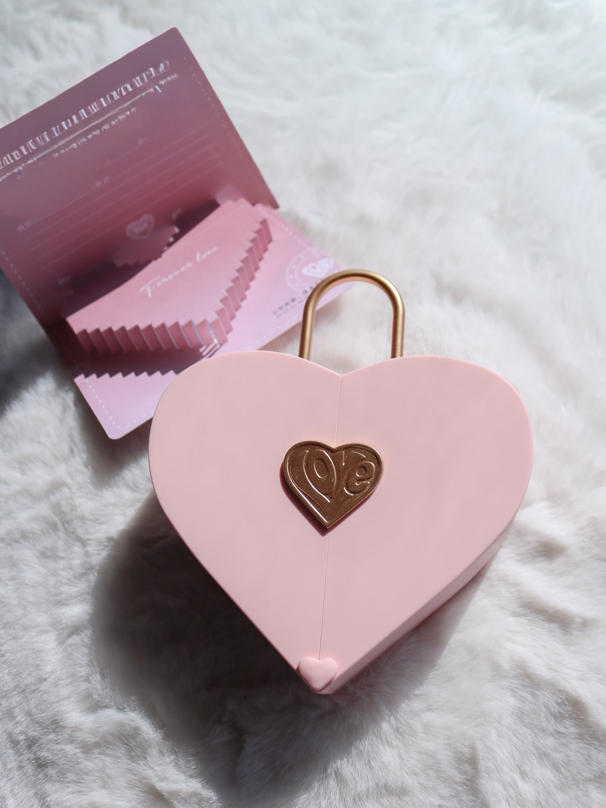 Heart-lock shaped Box