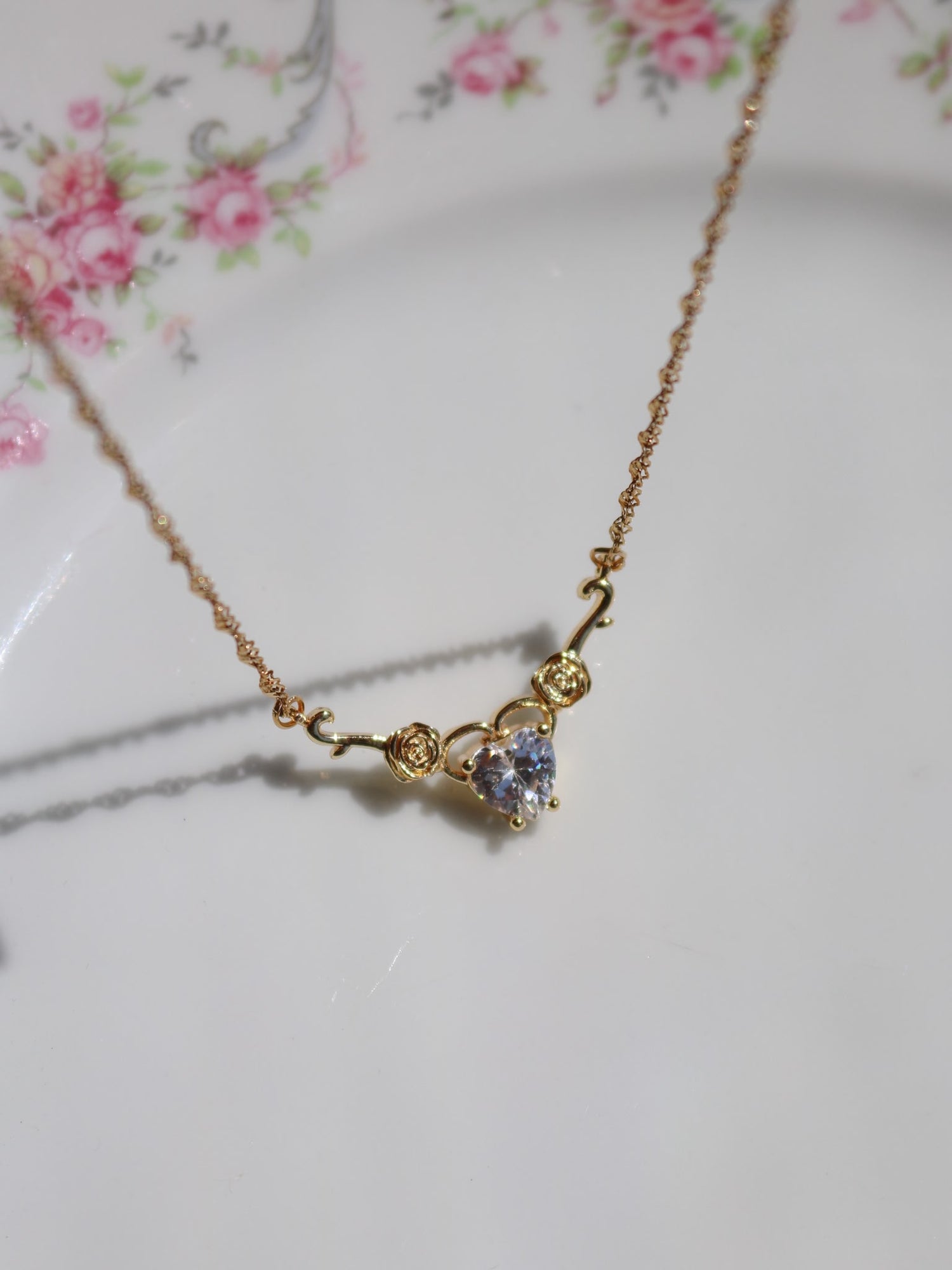 Snow White Necklace